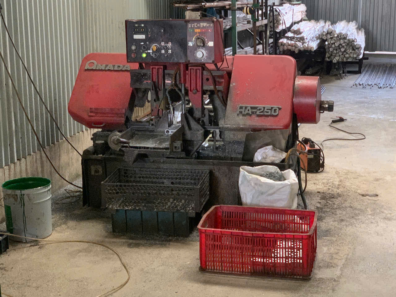 Sawing machine 4.jpg